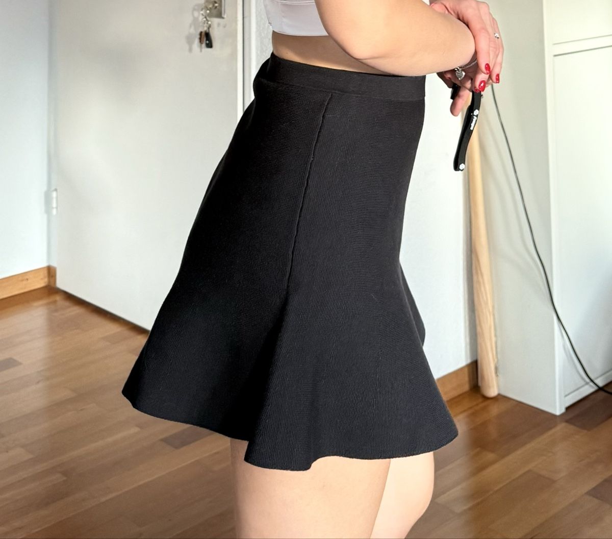 Arket Gonne: ARKET mini skirt – Nuovo (secondo la descrizione) da Zürich venduto da eli_t8nw 1