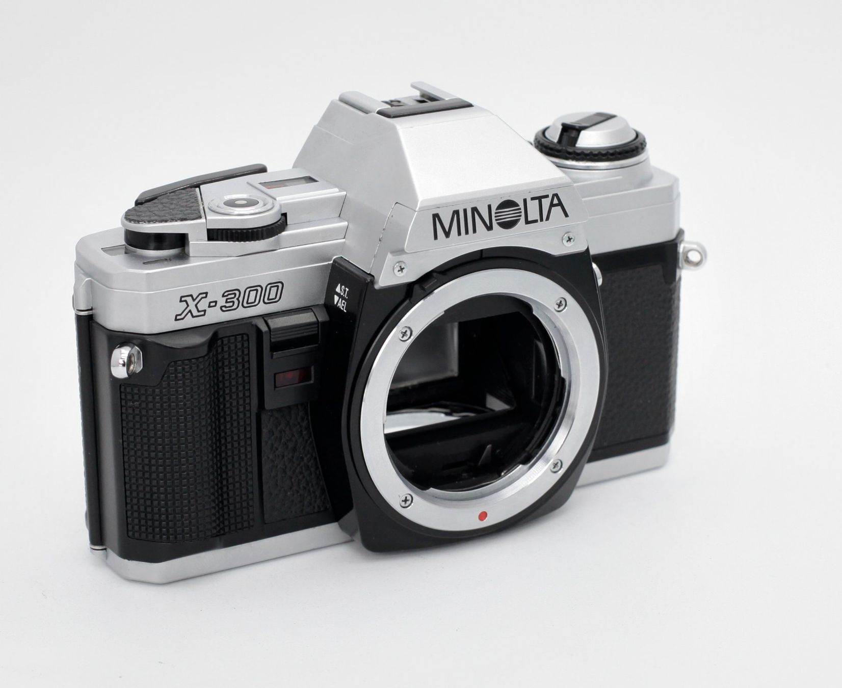Minolta Fotocamera: Minolta X-300 Body ab Service – Usato da Birsfelden venduto da Foti-Virus 7