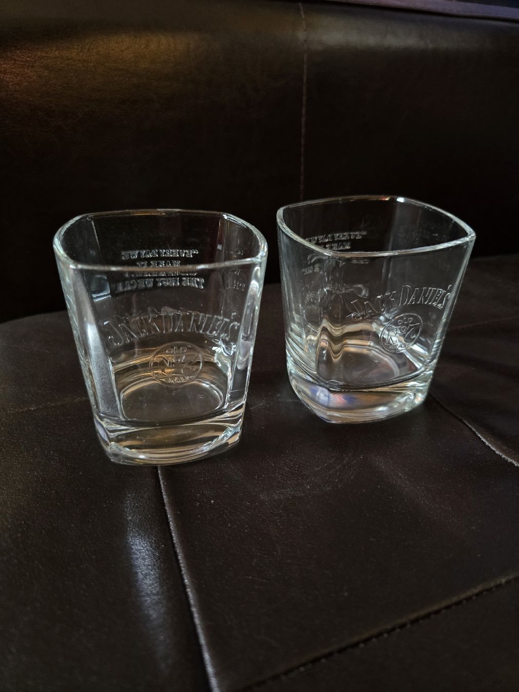 Bicchieri: 2 mal Jack Daniels Gläser – Nuovo (secondo la descrizione) da Bronschhofen venduto da dvnb 1
