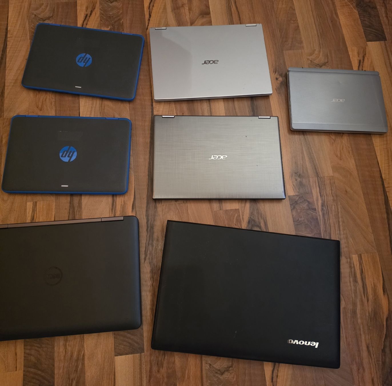 Portables: Laptops  – Défectueux à Uffikon par izaoia