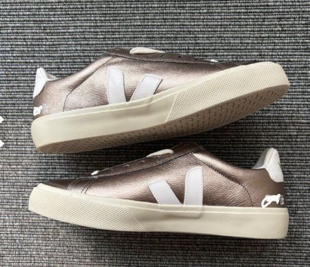 Veja Sneakers Damen, Gr. 40, Bronze Metallic, Oboe, Logo