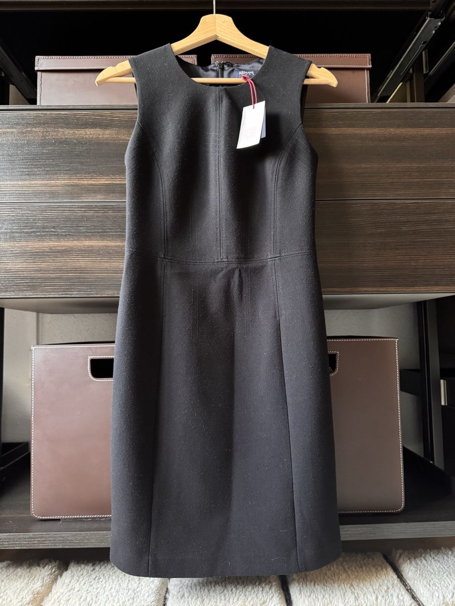 Armani Vestiti: Armani Jeans Kleid Grösse 36 – Usato da Wilderswil venduto da Renaissance1
