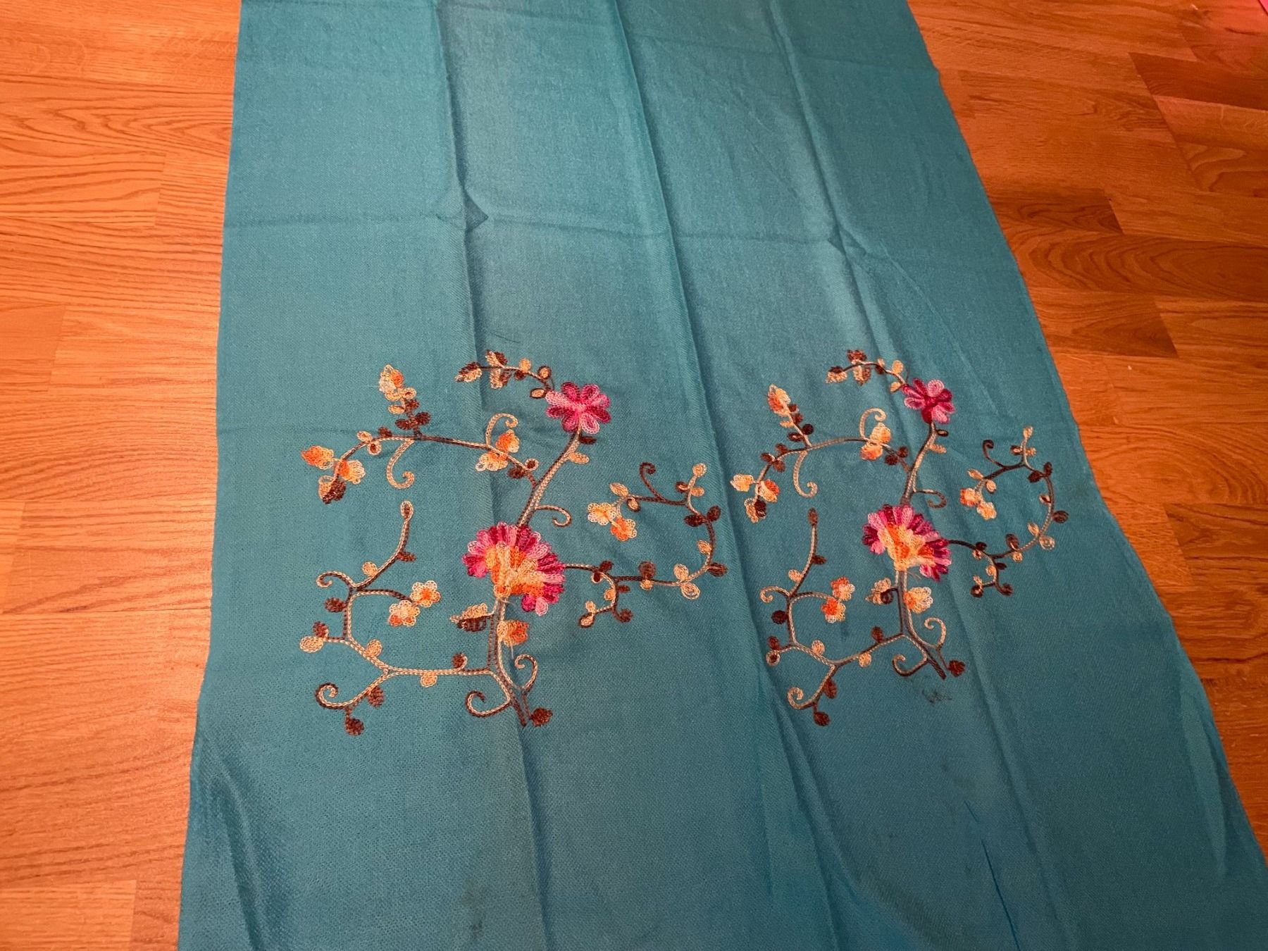 Foulard & Sciarpe: Schal/Tuch Handgemacht – Usato da Rapperswil SG venduto da Boadioz 2