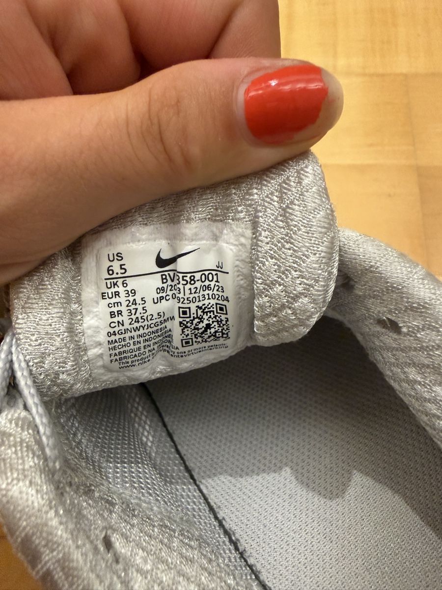 Nike Scarpe da uomo: Nike Schuh Grösse EU 39 gebraucht – Usato da Boll venduto da naj_8w6f 5