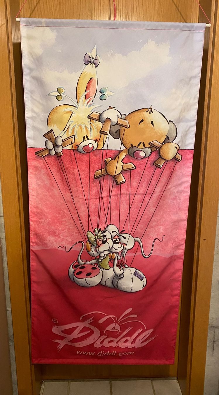 Bandiere: Banner Mimihopps, Pimboli, Diddl und Diddlina – Usato da Lausen venduto da Diddlshop