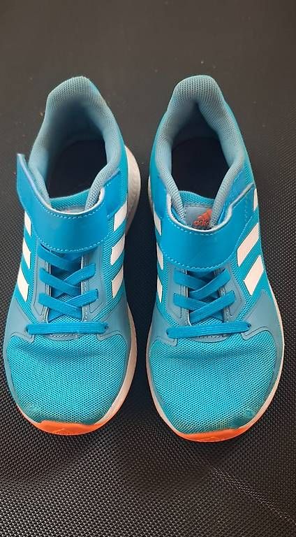 Scarpe per ragazzi: Adidas Kinder Turnschuhe  – Usato da Liestal venduto da Tryit.71 1