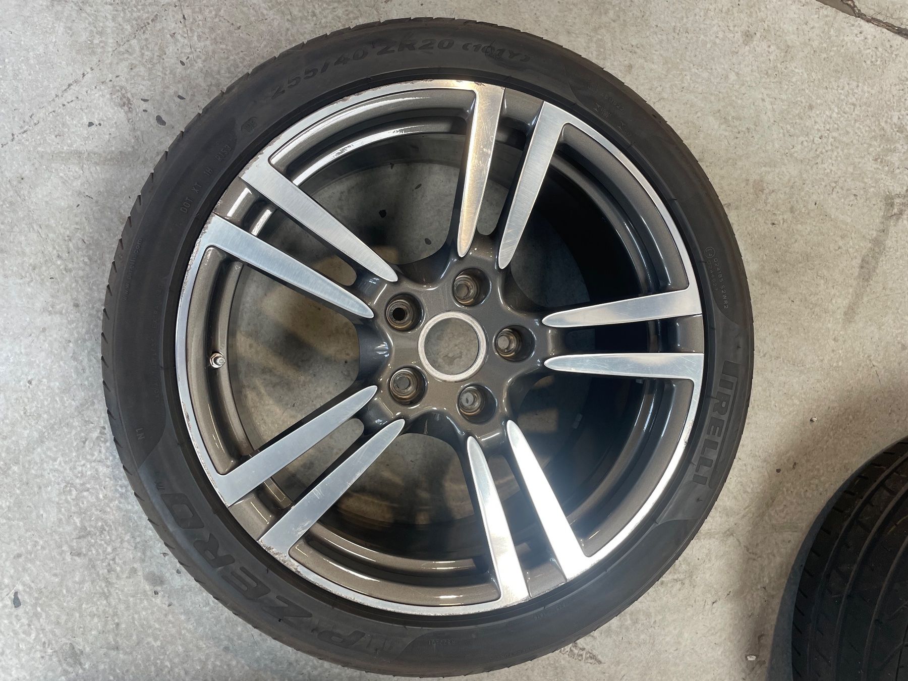 Porsche Pneumatici & Ruote complete: Porsche Panamera 2011 Komplettrad – Usato da Lyss venduto da spa_fc2c 2