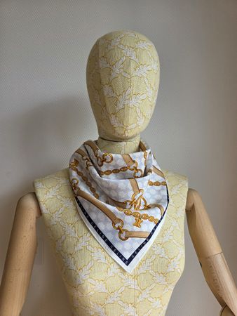 Celine Vintage Baumwollschal – 50 × 50 cm