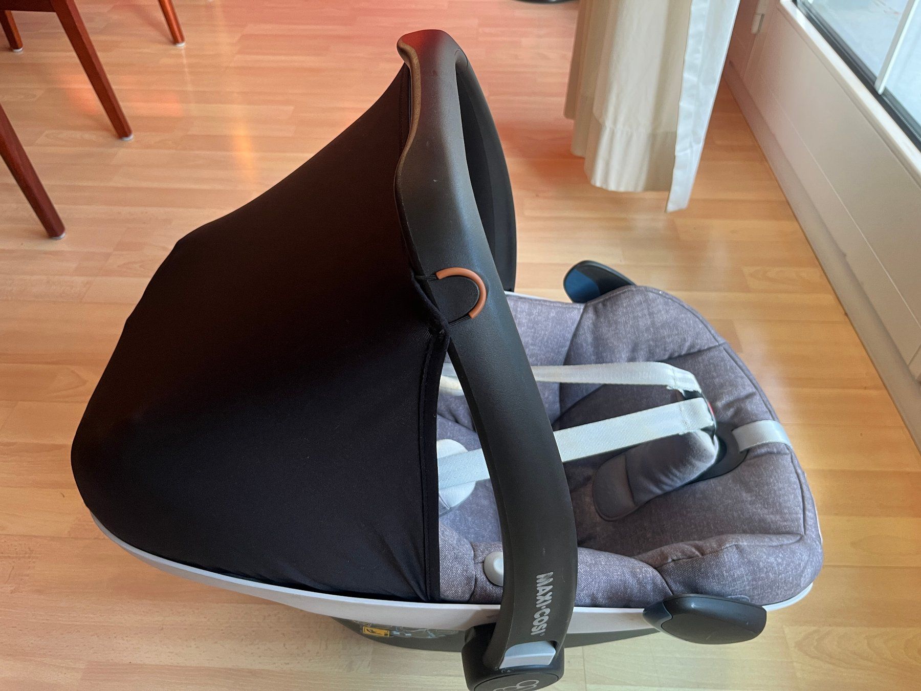 Maxi-Cosi Seggiolini per auto: Maxi Cosi Babyschale Pro i-Size Infant Carrier Module – Usato da Zollikerberg venduto da Cmmoser 6