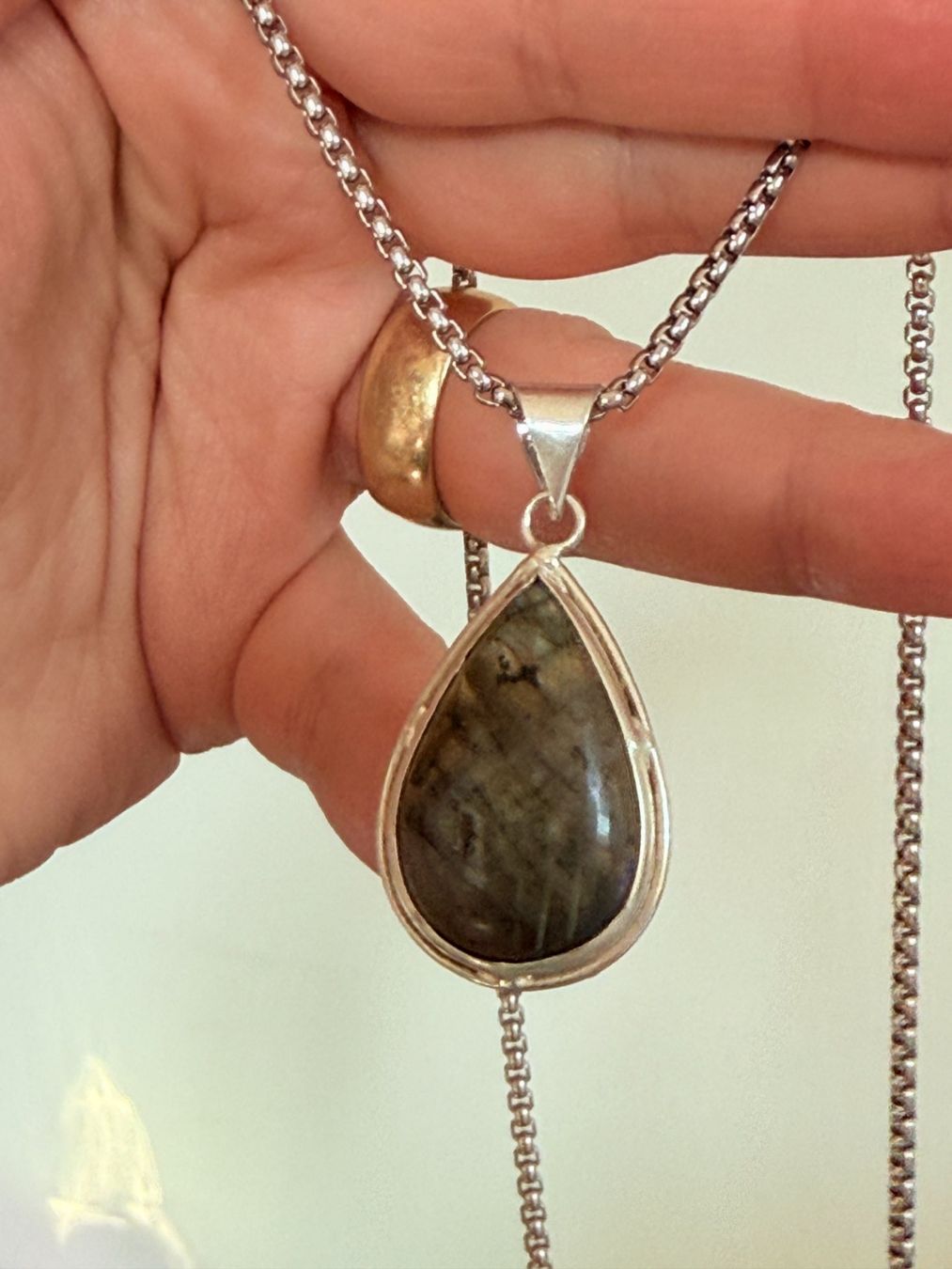 Catenine: Collier labradorite naturelle goutte 💧... – Nuovo e nell'imballaggio originale da Genève venduto da AGBERG 1