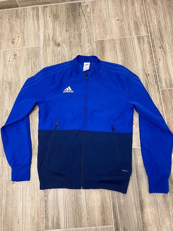 Giacche: Adidas Trainingsjacke Grösse XS – Usato da Uster venduto da Srn19