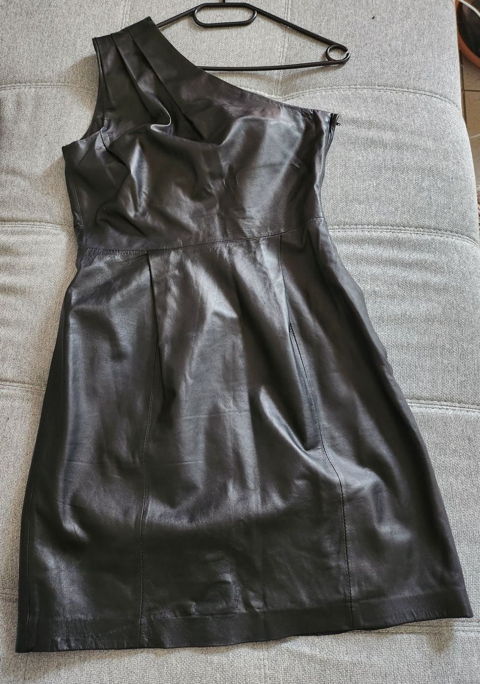 Vestiti: Jimmy Choo for H&M robe – Usato da Fribourg venduto da Scelavy 1