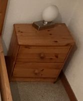 zwei Nachttische
