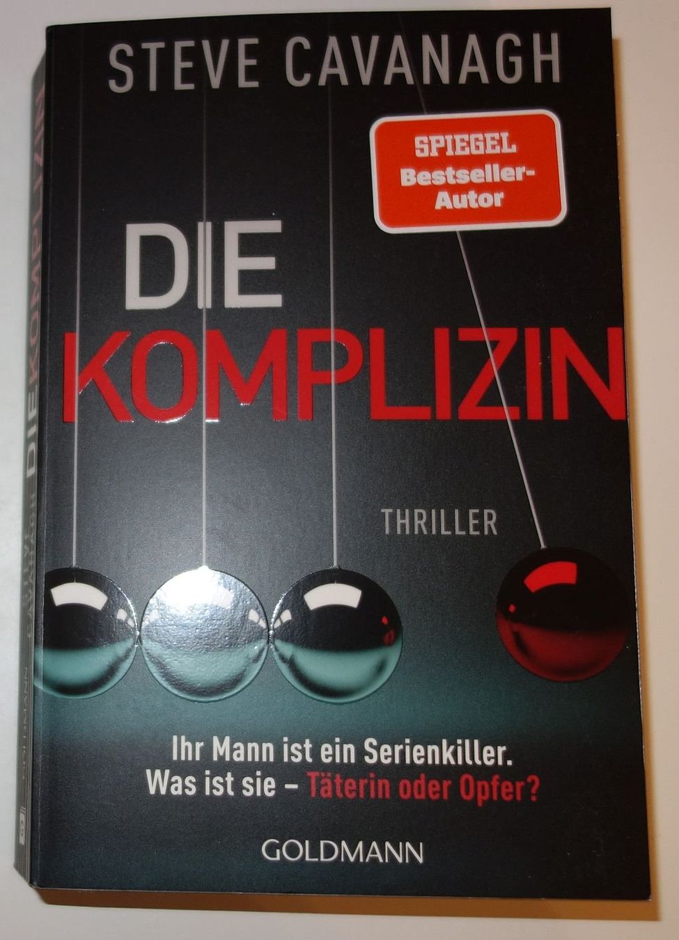 Libri: DIE KOMPLIZIN  -  Thriller von Steve Cavanagh – Usato da Dietlikon venduto da Web-Trader 1
