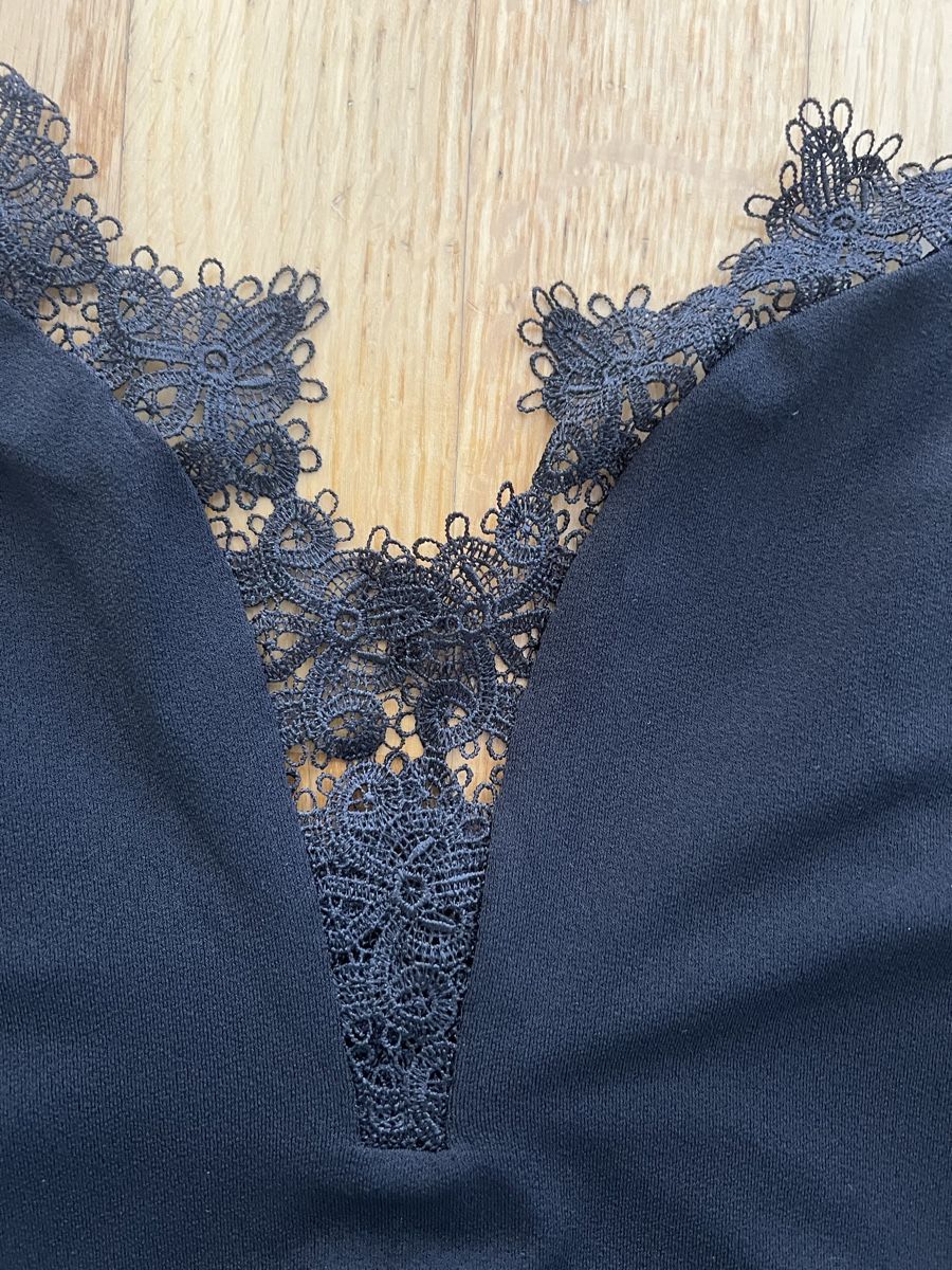 Altra biancheria intima: GUESS Body mit Spitze schwarz Grösse M – Nuovo (secondo la descrizione) da Bettlach venduto da Tradenet100 1