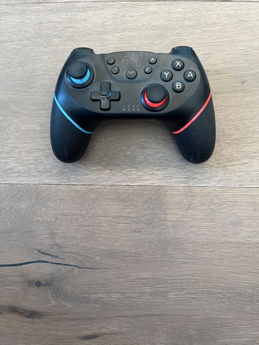 Nintendo Konsolen: Nintendo switch light mit Zusatz – Gebraucht aus Stans von STETTAMANTI 6