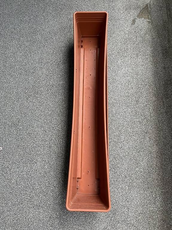 Vasi per fiori: Long bac à fleurs – Usato da Renens VD venduto da ele_dkq8 1