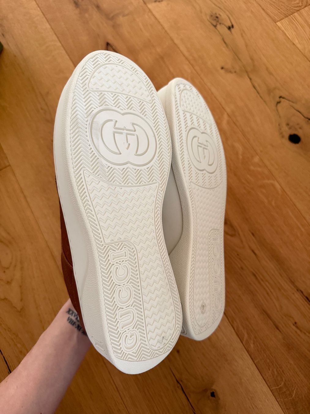Gucci Scarpe da uomo: Gucci Sneaker Chunky B – Nuovo e nell'imballaggio originale da Uzwil venduto da Hyrije.s 3