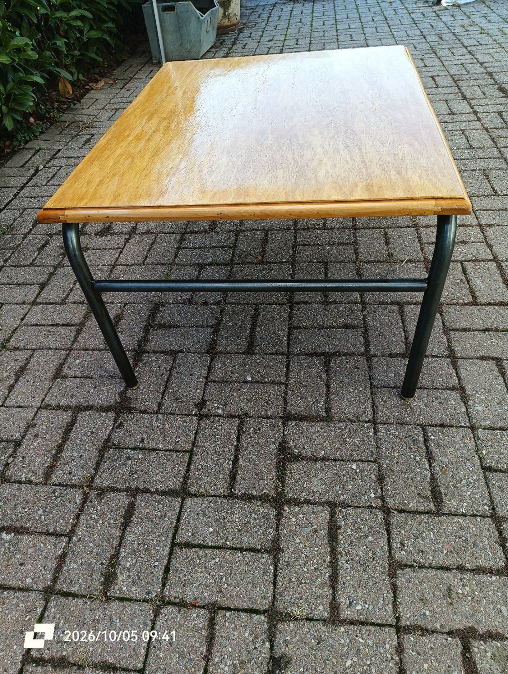 Tavoli: Table école enfantine rectangulaire - structure métallique  – Usato da Veyrier venduto da MJ69BROC 1