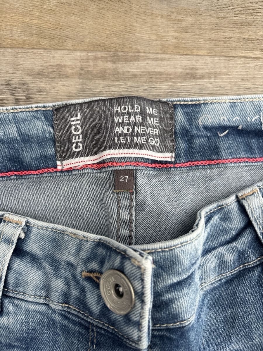 Cecil Jeans: Cecil Jeans Gr.27 – Usato da Goldach venduto da Zwirbel22 1