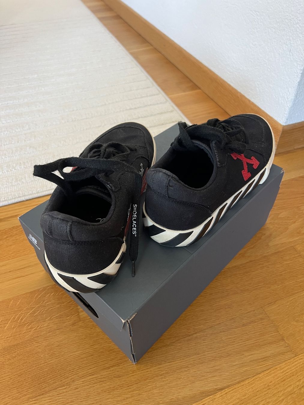 Off-White Herrenschuhe: Off-White Schuhe – Gebraucht aus Uetikon am See von car_j7v5 2