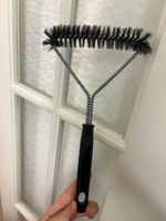 Grillbürste mit langem Griff schwarz neu