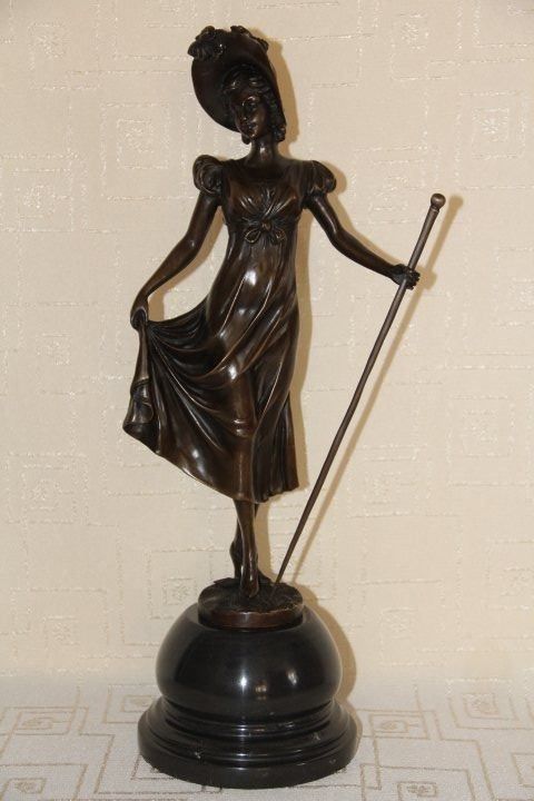 Skulpturen & Statuen: Sculpture en bronze sur socle marbre . – Gebraucht aus Praz (Vully) von pikuluka1
