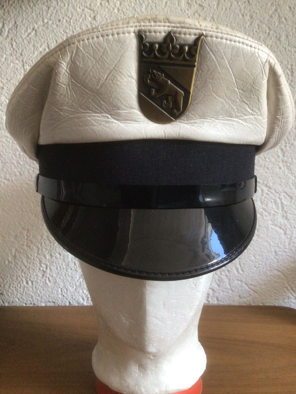 Hüte, Mützen & Caps: ÄLTERE POLIZEIMÜTZE STADTPOLIZEI BERN – Gebraucht aus Interlaken von wie_o-nid25