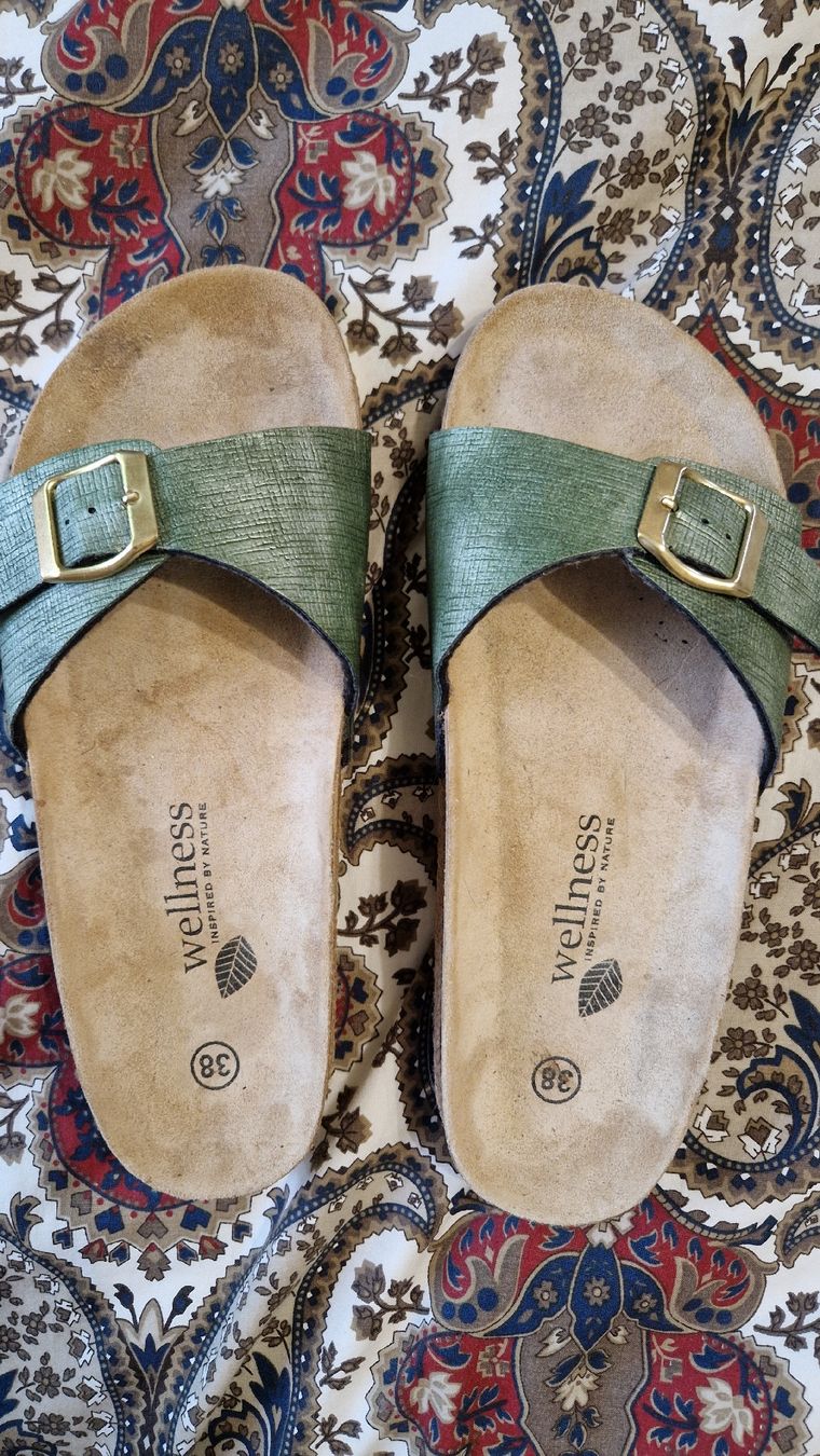 Scarpe da donna: Olivgrüne Wellness-Pantoletten – Usato da Oberengstringen venduto da Sheera7 8