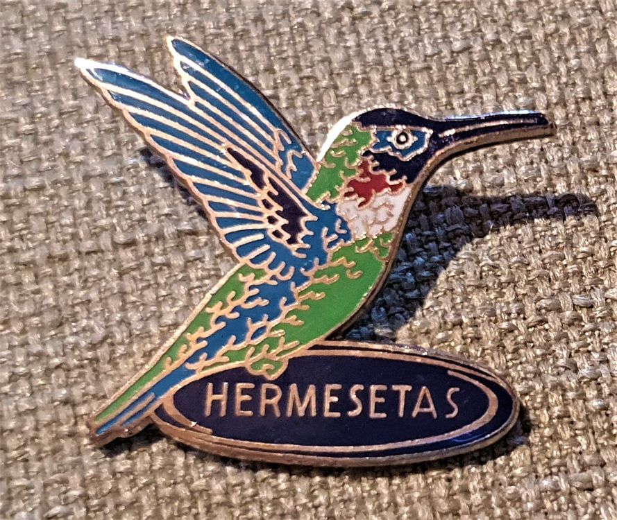 L556 - Pin Vogel Hermesetas (Gebraucht) in Reinach BL für CHF 2 – mit ...