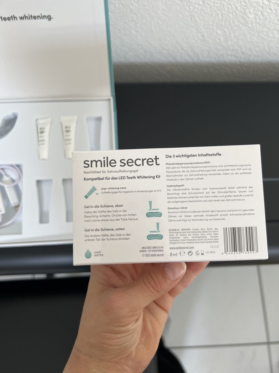 Cura dei denti: Smile Secret - LED Zahnaufhellungsset – Usato da Schübelbach venduto da 18sunshine 2
