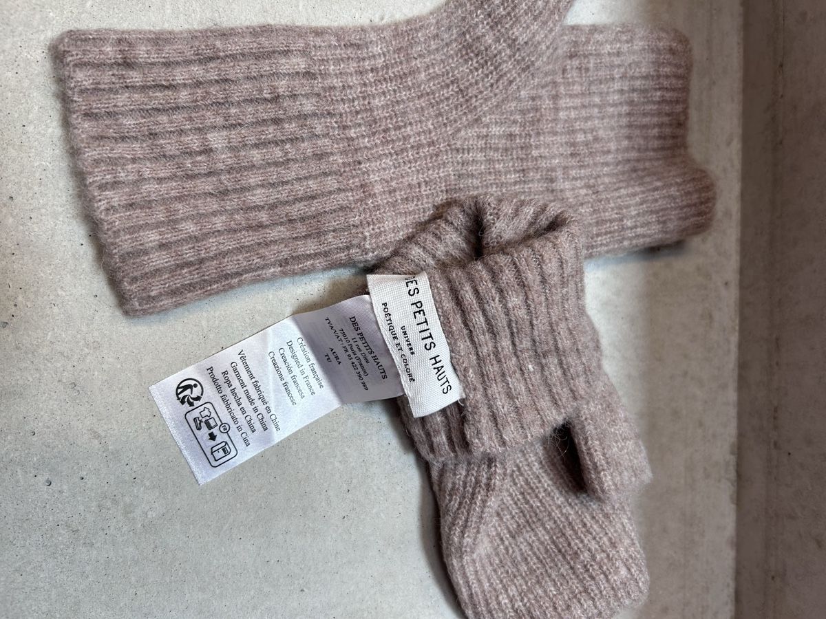 Guanti & manicotti: Handschuhe des petits hauts – Usato da Winterthur venduto da seri_bo 4