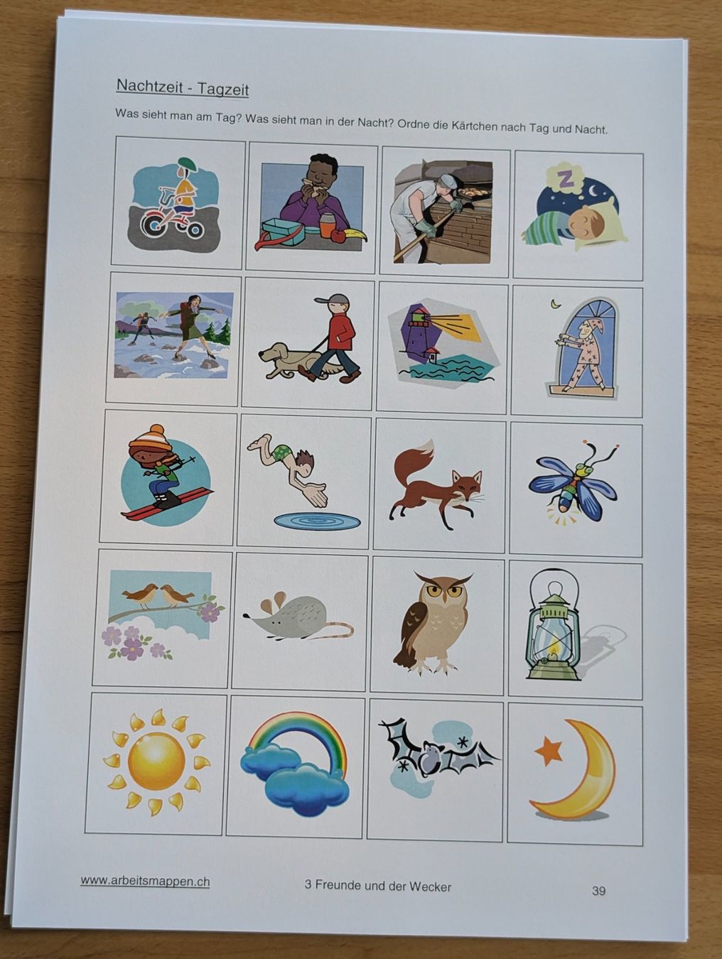 Revues & Magazines: Kindergartenarbeitsmappe: 3 Freunde und der Wecker – D'occasion à Weite par Nur63 3
