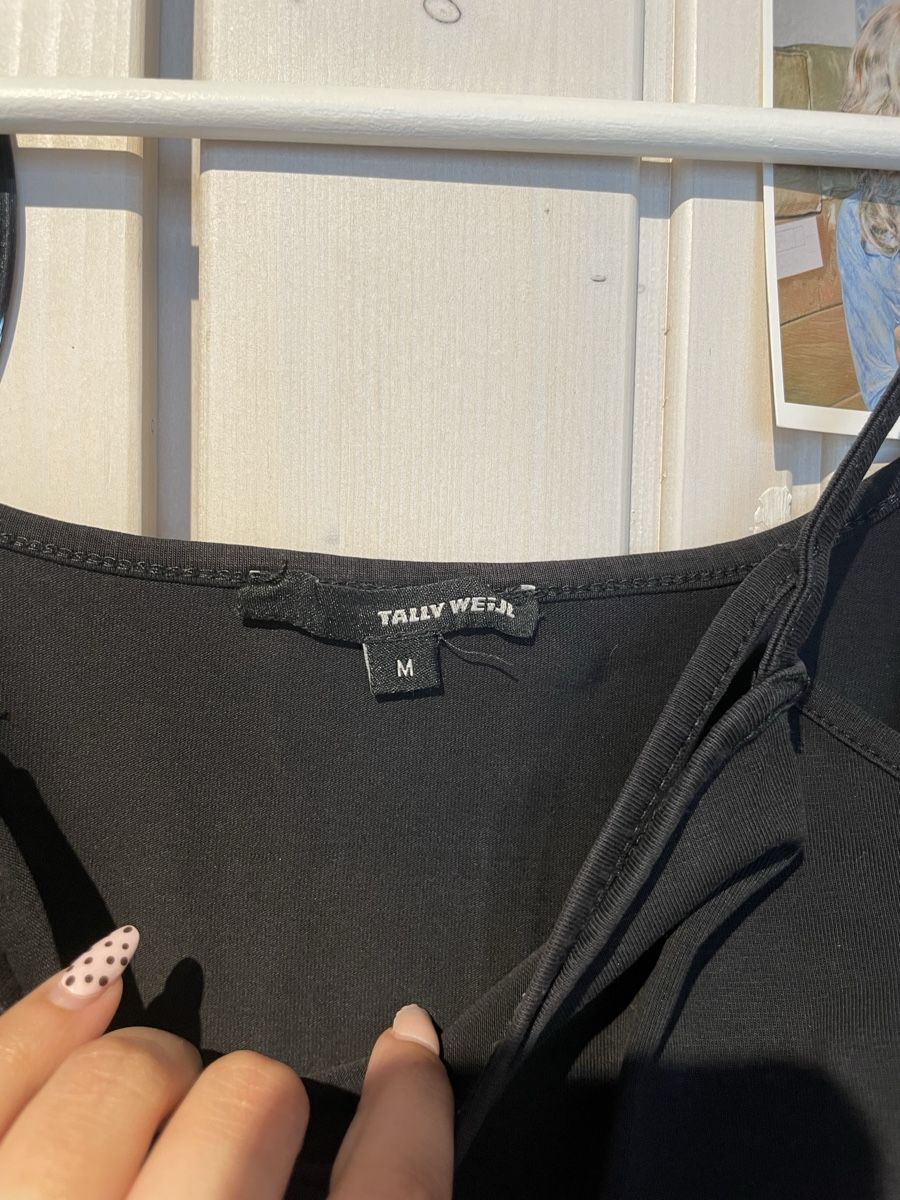Tally Weijl Top: Schwarzes Top von Tally Weijl – Usato da Turgi venduto da eiiinalem 3