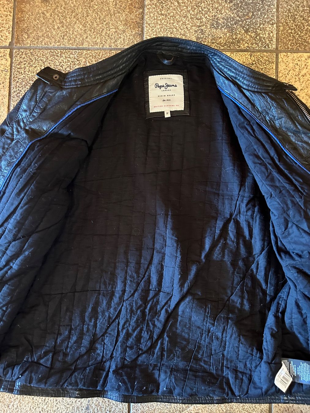 Pepe Jeans Jacken: Pepe Jeans Lederjacke – Gebraucht aus Jegenstorf von Bones 2