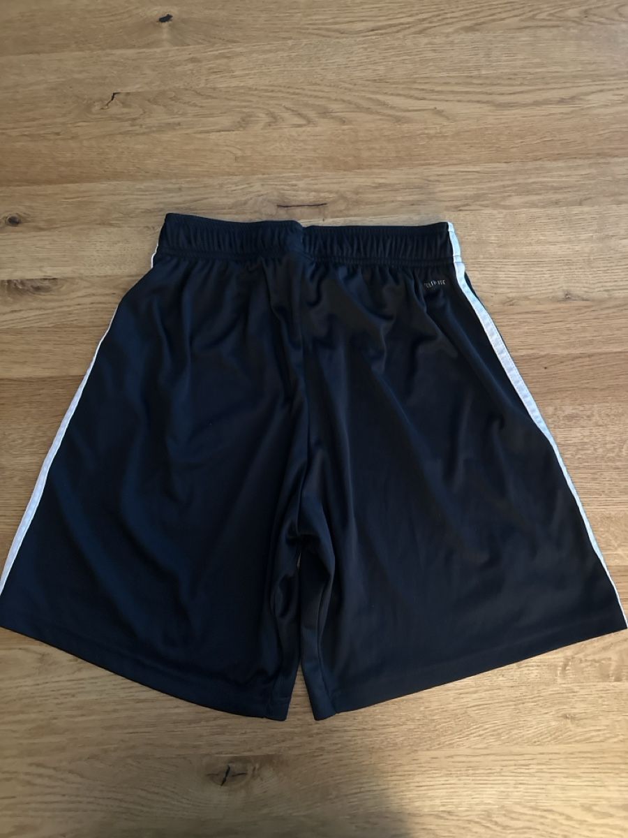 Hosen: Adidas Juventus Trainingshose – Gebraucht aus Hünenberg See von Aleamara 1