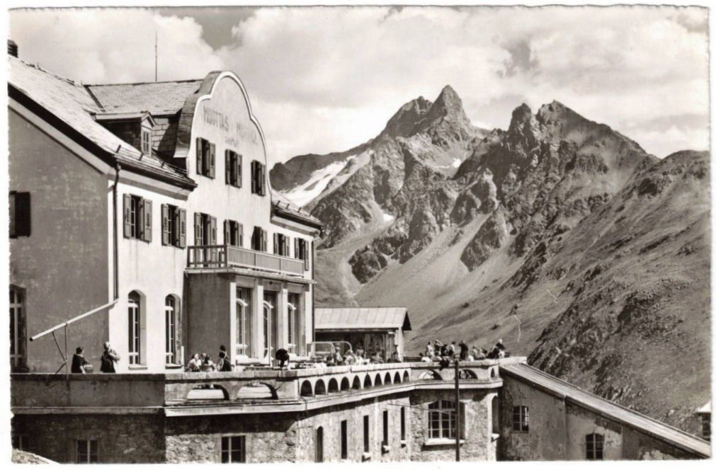 Cartoline postali: St. Moritz - Standseilbahn Muottas Muragl Bergstation – Usato da Binningen venduto da Mountainrider