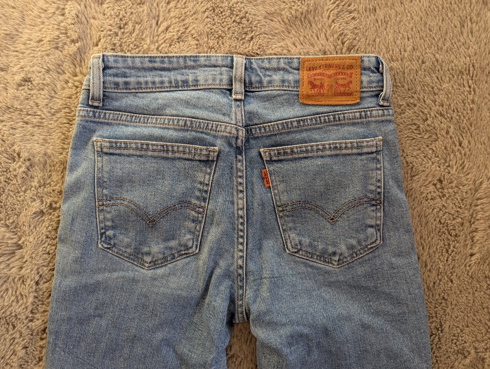 Levi's Jeans: jean Levi's 721 taille 25/32 – Nuovo (secondo la descrizione) da Montreux venduto da dem_gyt9 3