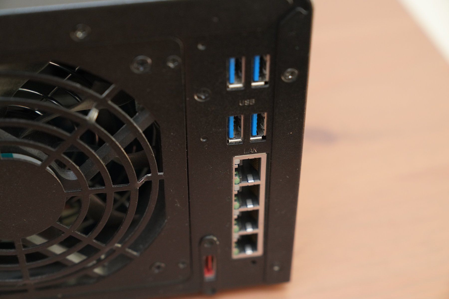 Synology Server: Synology Diskstation DS1815+ mit 8GB RAM – Usato da Zürich venduto da Lock5151 3