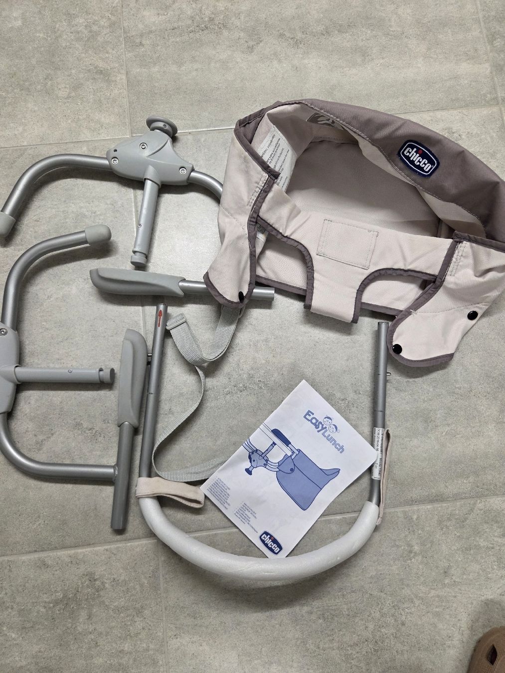 Chicco Seggioloni: Chicco Easy Lunch Tischsitz Baby  – Usato da Obergerlafingen venduto da 07993_scorry_38031 6
