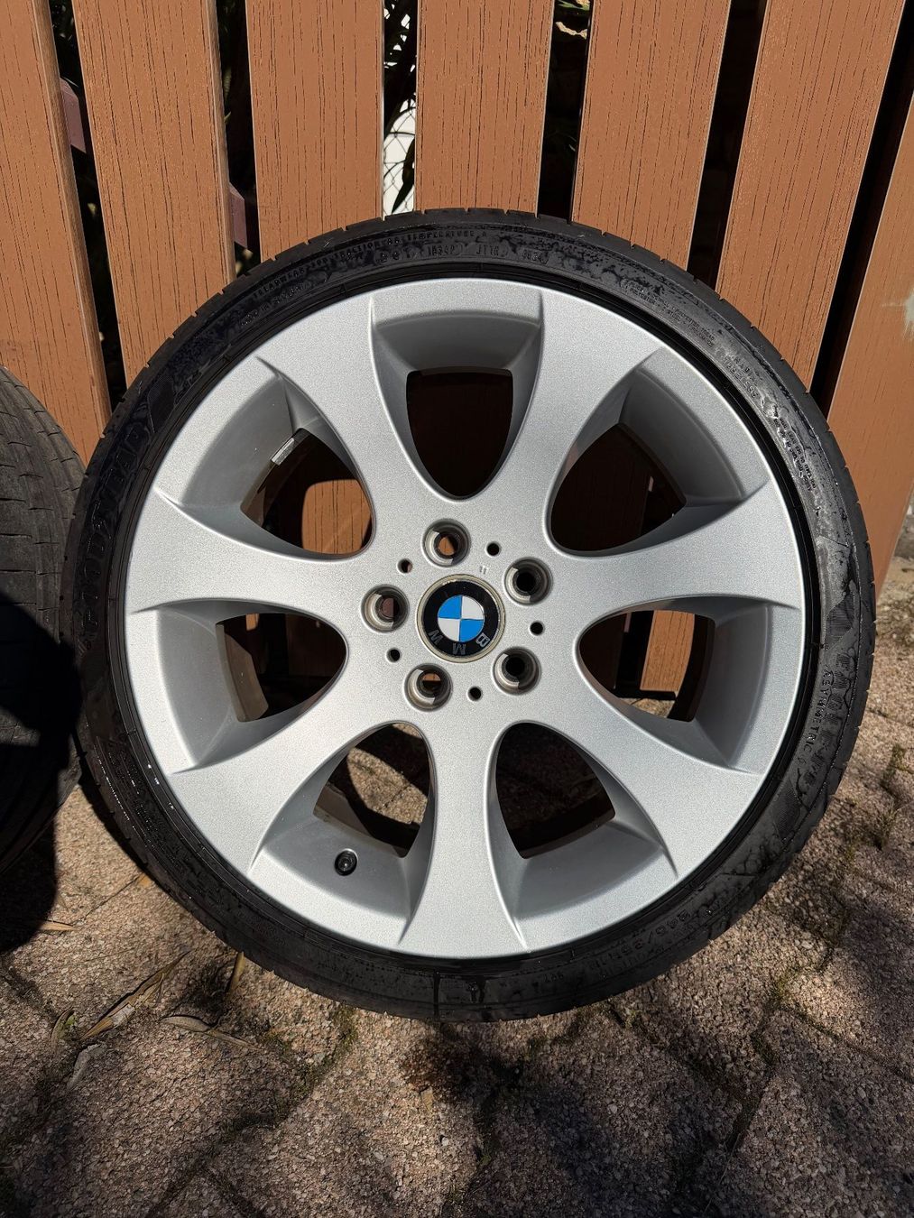 BMW Pneumatici & Ruote complete: BMW Styling 162 mit neuwertigen Goodyear Eagle F1 E90 – Usato da Plan-Les-Ouates venduto da Shocc 1