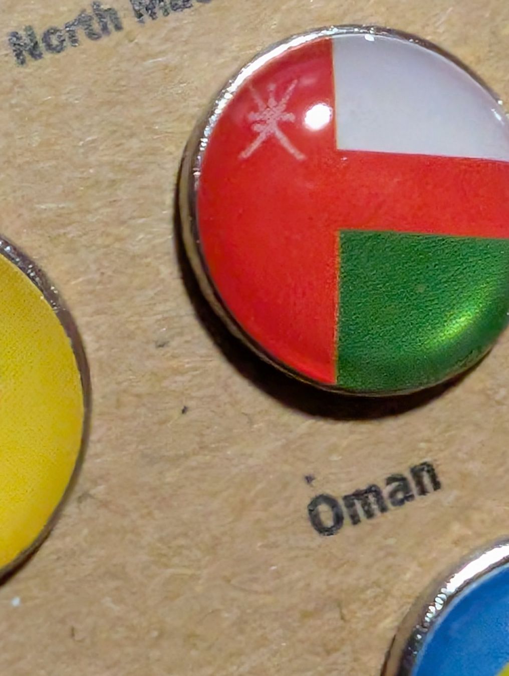 Plaketten & Abzeichen: Ansteckpin LW: Länderwappen – Gebraucht aus Oppligen von Pin-Fall-Shop