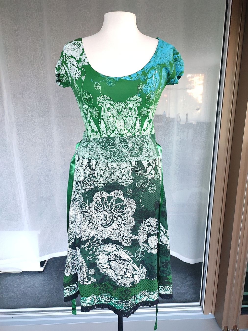 Desigual Vestiti: Desigual Kleid – Usato da Hochdorf venduto da Berry005