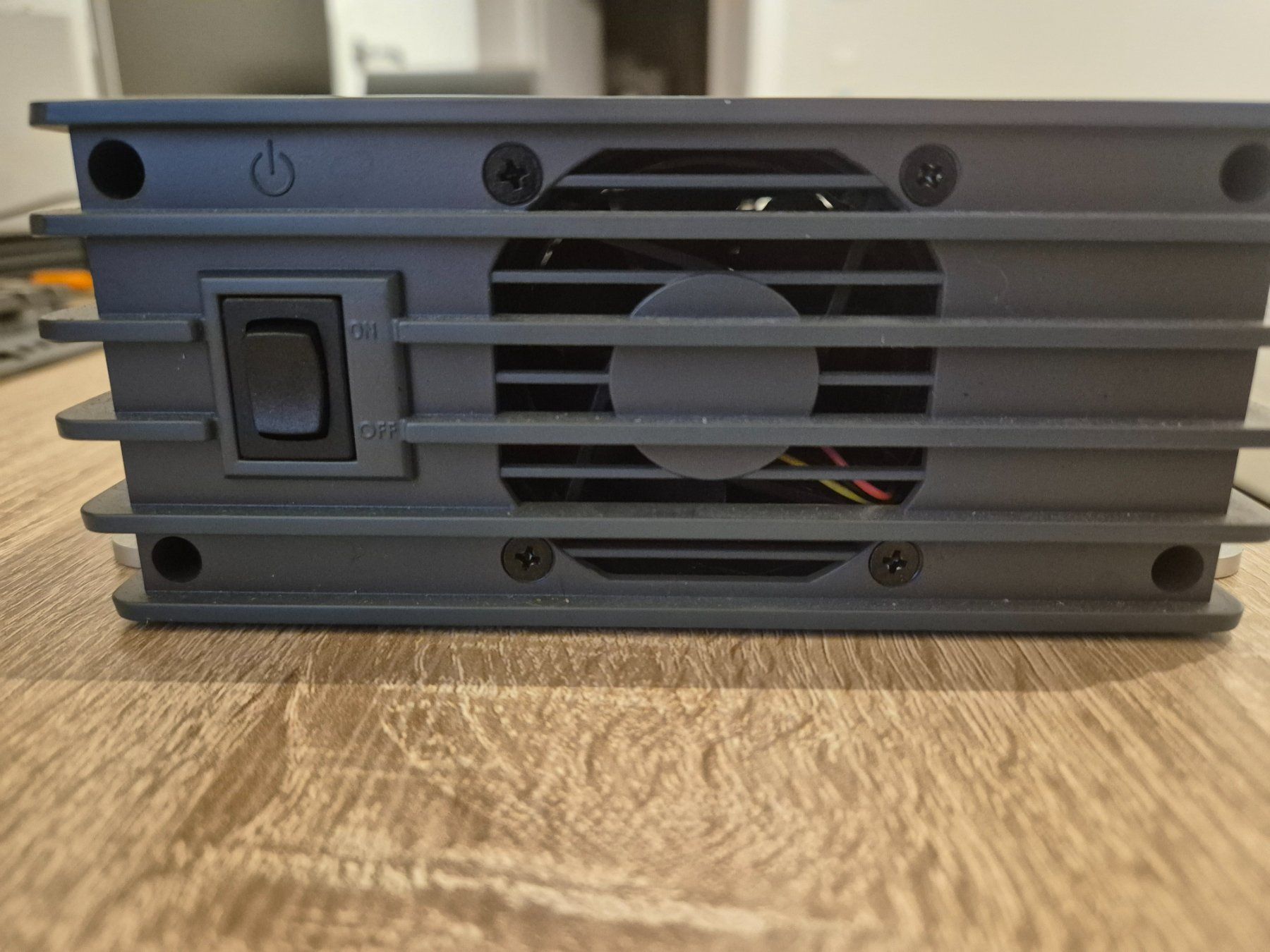 Dometic Caricabatterie: DOMETIC WAECO PerfectCharge MCA1225 – Usato da Weiach venduto da ZHmakitiAG 2