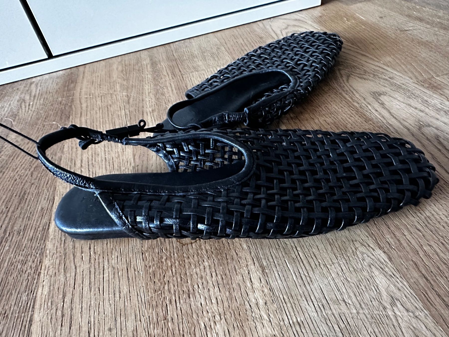 Zara Scarpe da donna: SCHWARZE LEDERSANDALEN VON ZARA – Nuovo e nell'imballaggio originale da Haldenstein venduto da enie123