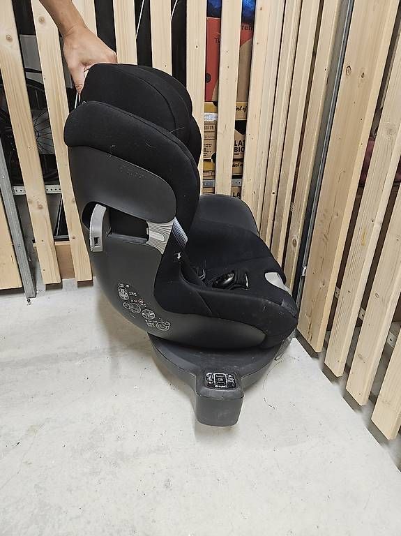 Seggiolini per auto: Siège auto Cybex Sirona pivotant  S X2 i-size – Usato da Orny venduto da Corinne065 1