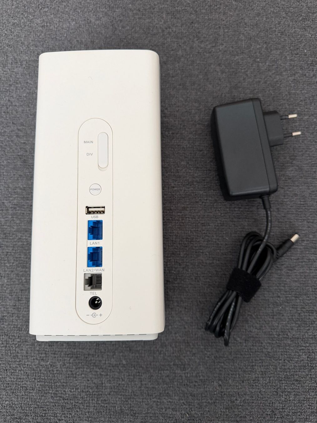 Huawei Modem & Router: Huawei B618 – Usato da Möriken AG venduto da jackAG 1