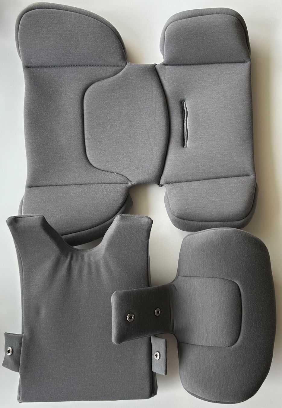 Seggiolini per auto: Nuna PRUU Reboarder Kindersitz mit ISOFIX-Base – Usato da Emmenbrücke venduto da Julia181 1