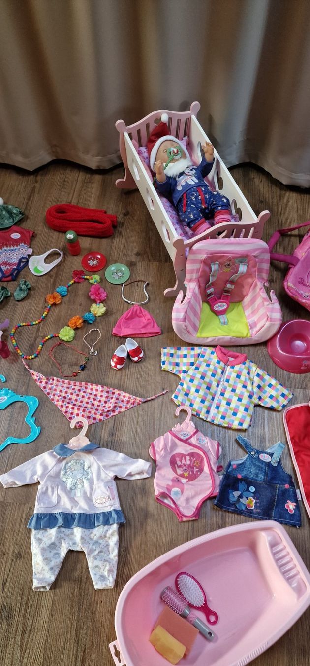 Bambole: Puppe mit Schlafschaukel – Usato da Schiers venduto da rom_ch7g 2