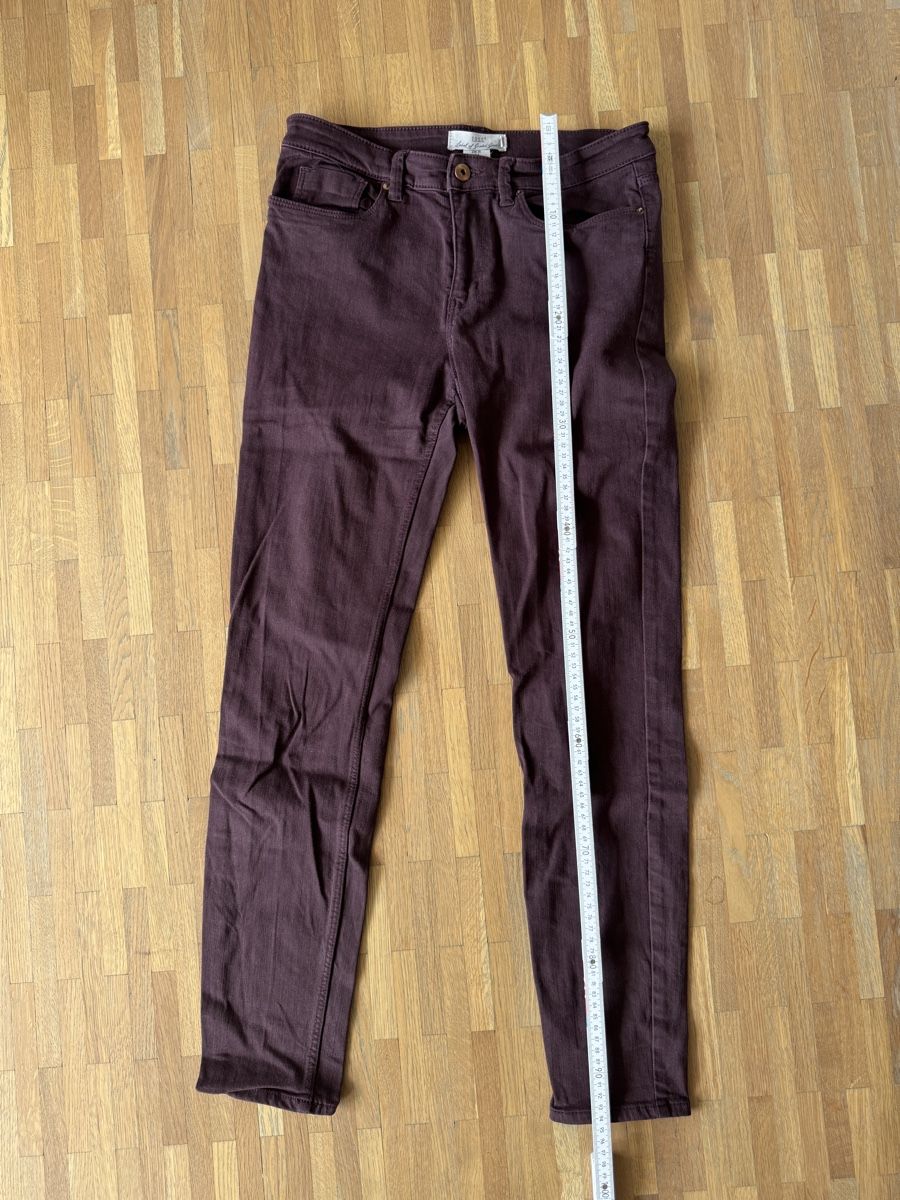 Jeans: Jeans L.O.G.G. dunkelrot Grösse 38 – D'occasion à Münsingen par sam_528s 2